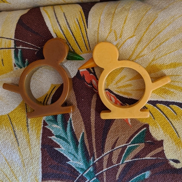 Vintage Other - Vintage 30s Bakelite Chicks Napkin Holders, 2